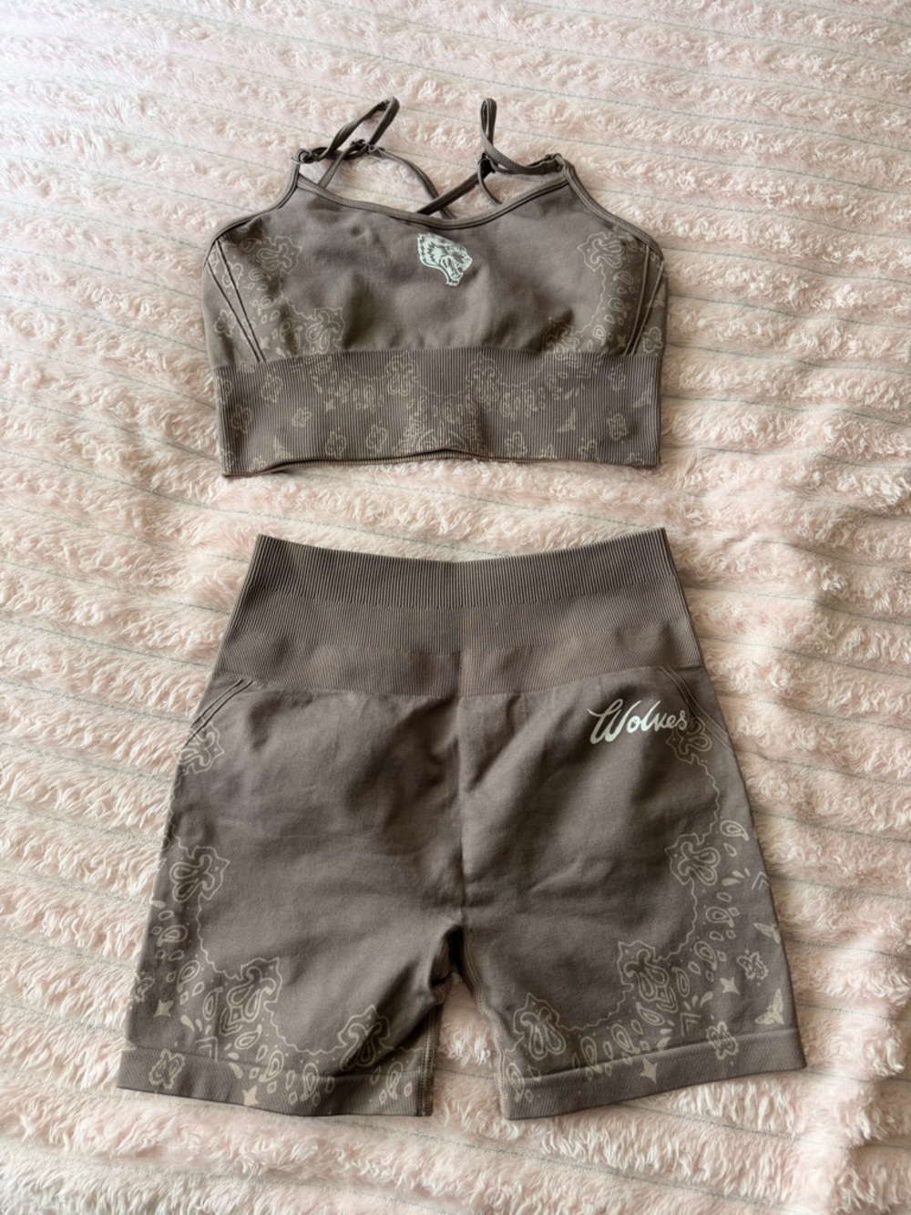Darc sport Seamless Sports Bra & Shorts Set